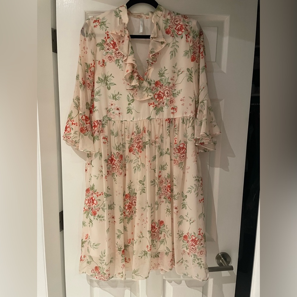 Imperial Brand Dress. Off white floral print. Size M